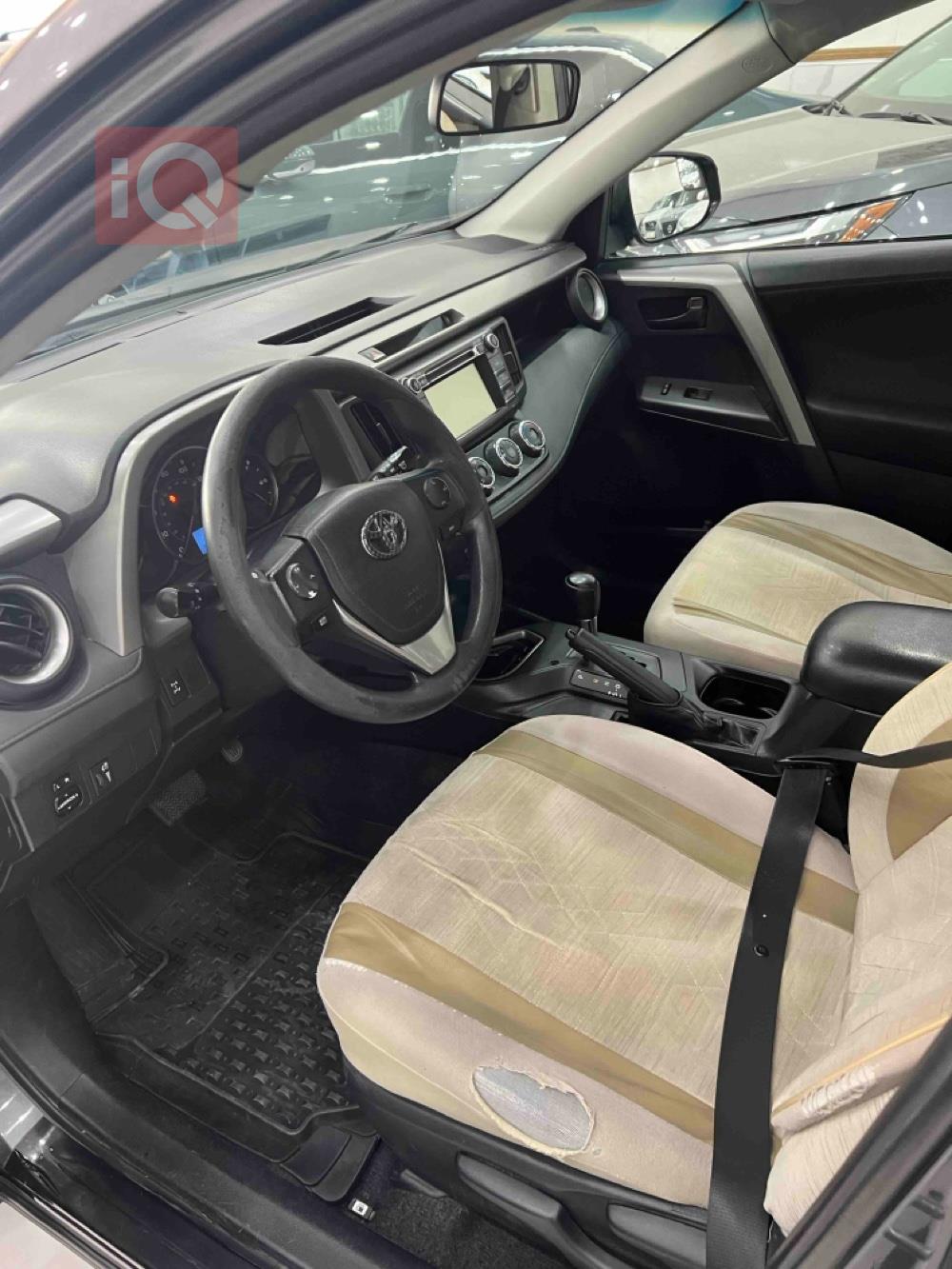 تۆیۆتا ڕاڤ 4